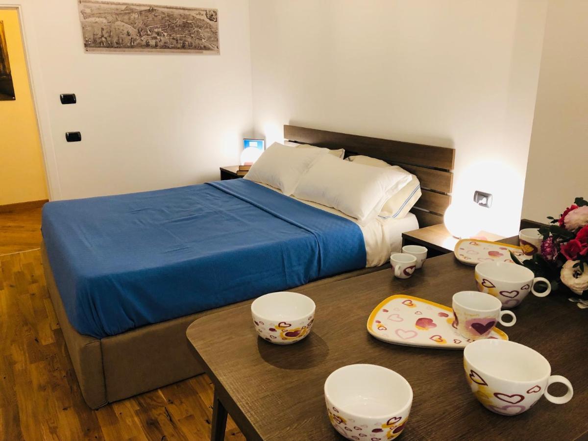 Domus Studio 25 bed & breakfast Napoli Eksteriør billede