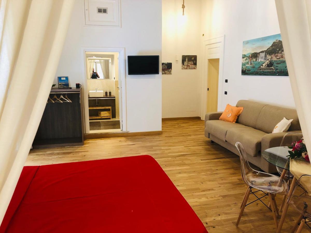 Domus Studio 25 bed & breakfast Napoli Eksteriør billede