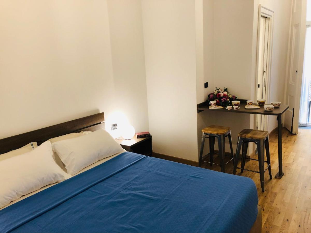 Domus Studio 25 bed & breakfast Napoli Eksteriør billede