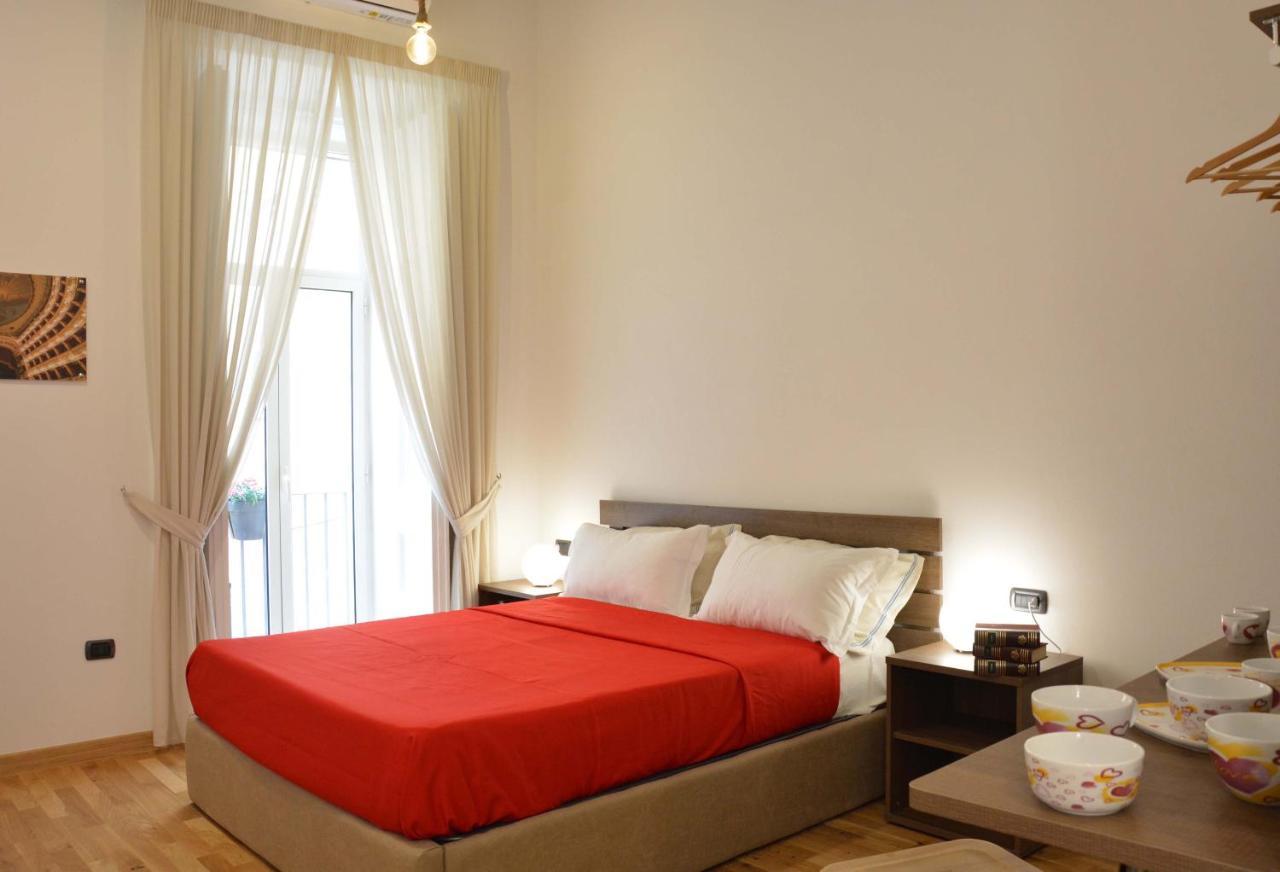 Domus Studio 25 bed & breakfast Napoli Eksteriør billede